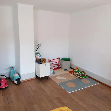 Grosse Charmante Apartment Erlach